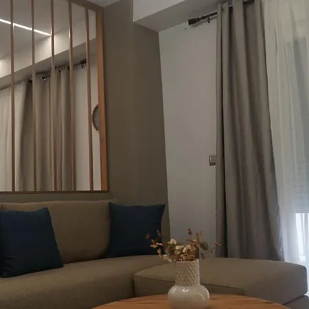 Penthhouse Pasithea Apartman *
